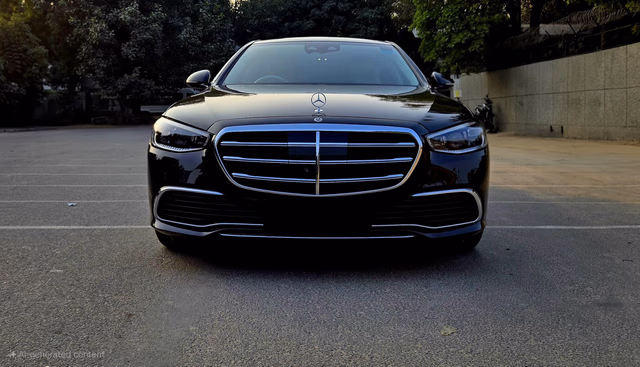 Mercedes-Benz Mercedes-Benz S-Class view 5
