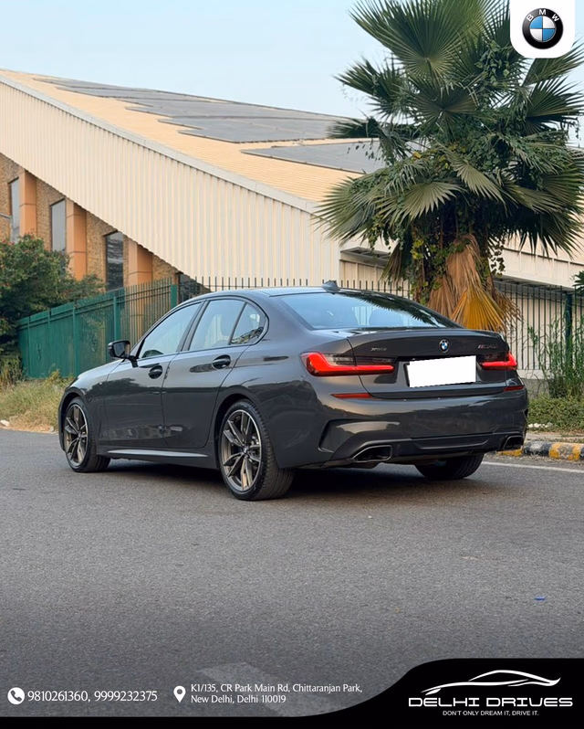 BMW BMW 3 Series view 3