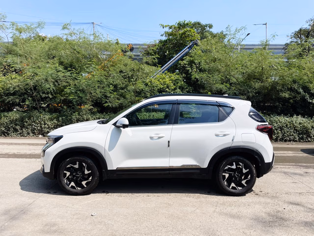 Kia Kia Sonet view 4