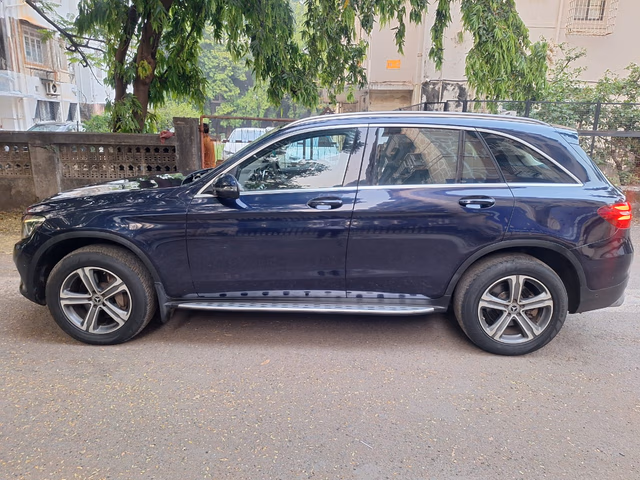 Mercedes-Benz Mercedes-Benz GLC view 5