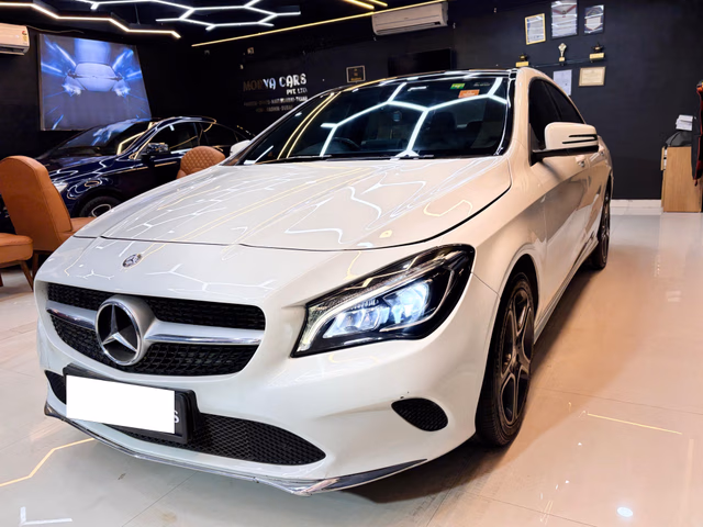 Mercedes-Benz Mercedes-Benz CLA view 4