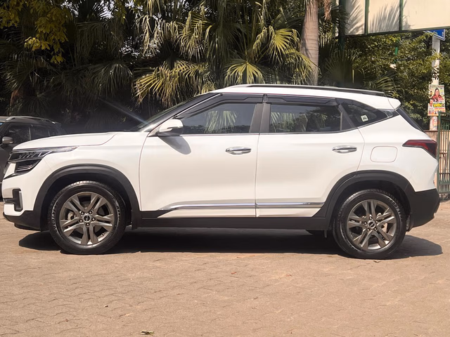 Kia Kia Seltos view 3