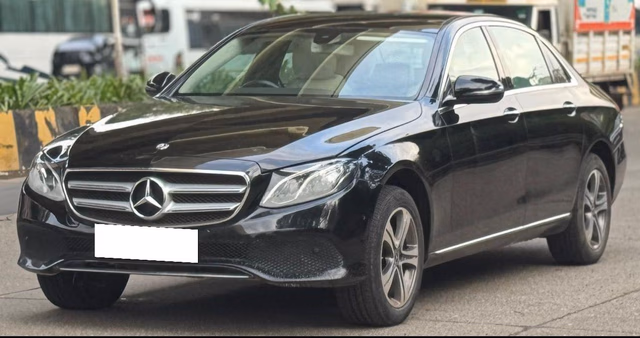 Mercedes-Benz Mercedes-Benz E-Class view 5