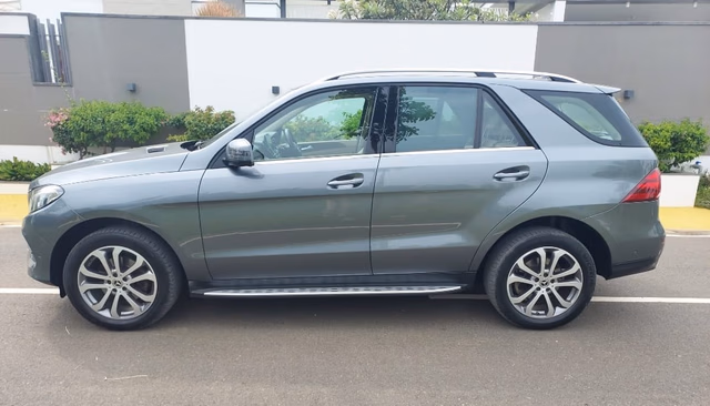 Mercedes-Benz Mercedes-Benz GLE view 5