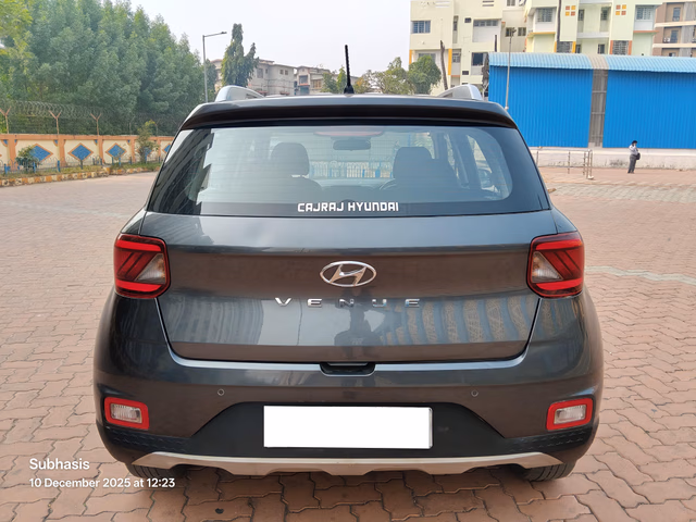 Hyundai Hyundai Venue view 5