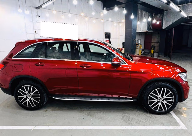 Mercedes-Benz Mercedes-Benz GLC view 3