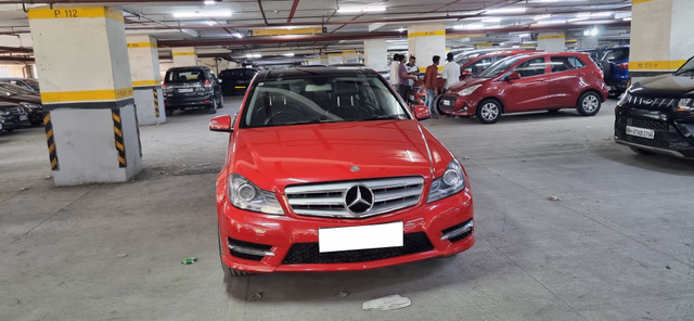 Mercedes-Benz Mercedes-Benz C-Class view 2