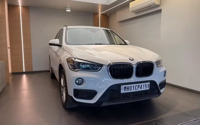 BMW BMW X1 view 3
