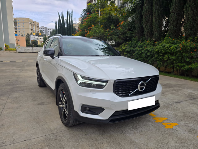 Volvo Volvo XC40 view 2