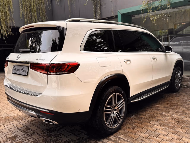 Mercedes-Benz Mercedes-Benz GLS view 4