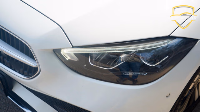 Mercedes-Benz Mercedes-Benz C-Class view 4