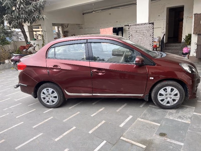 Honda Honda Amaze view 3