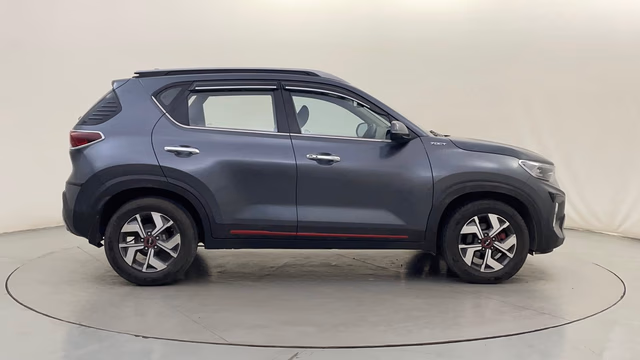 Kia Kia Seltos view 4