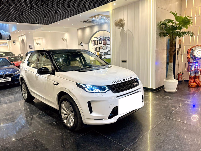Land Rover Land Rover Discovery Sport view 2