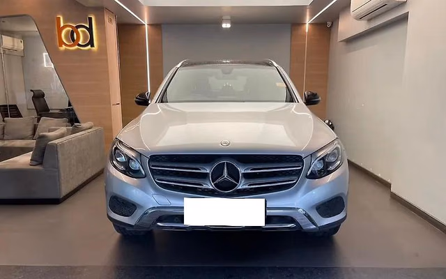 Mercedes-Benz Mercedes-Benz GLC view 4
