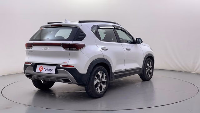 Kia Kia Seltos view 5