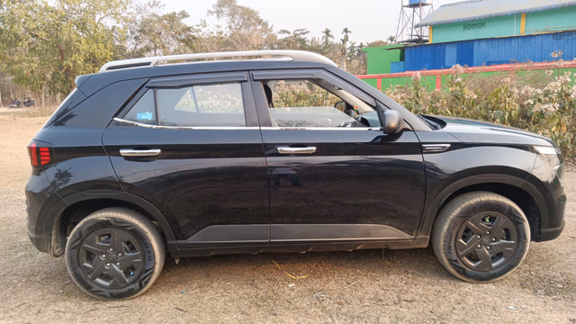 Hyundai Hyundai Venue view 5