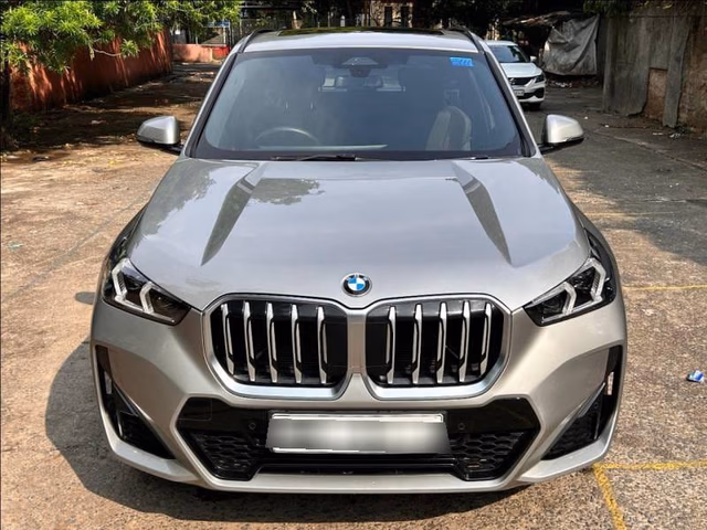 BMW BMW X1 view 2