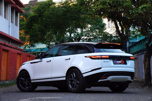 Land Rover Land Rover Range Rover Velar view 5