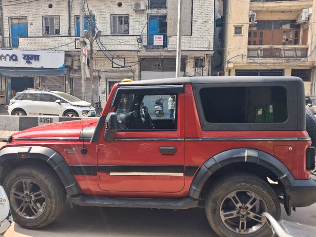Mahindra Mahindra Thar view 4