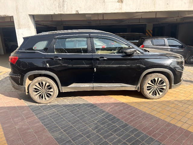 MG MG Hector view 3
