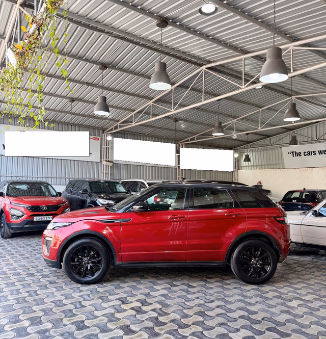Land Rover Land Rover Range Rover Evoque view 5