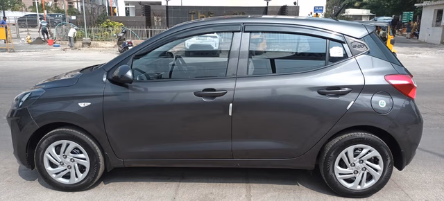 Hyundai Hyundai Grand i10 Nios view 4