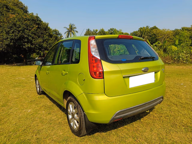 Ford Ford Figo view 4