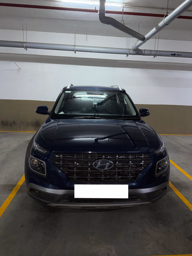 Hyundai Hyundai Venue view 2